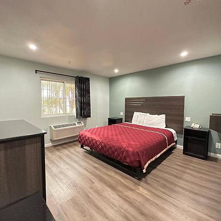 Express Inn & Suites Ontario Airport Esterno foto