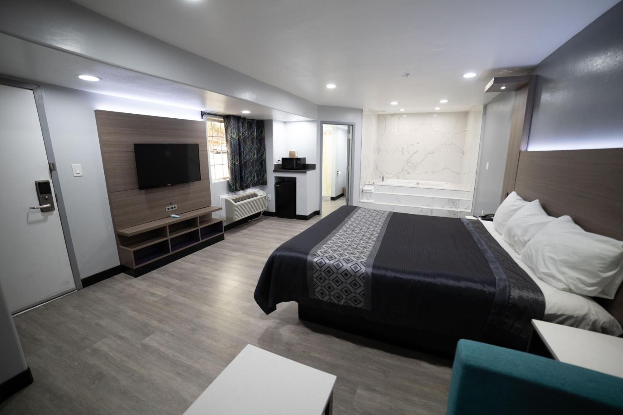 Express Inn & Suites Ontario Airport Esterno foto